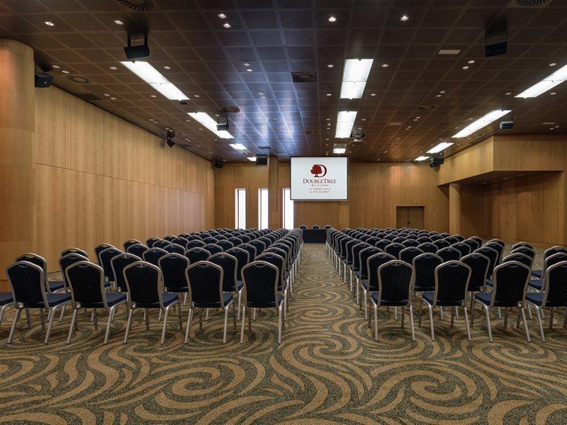 Doubletree By Hilton La Torre Golf Resort Roldan Екстер'єр фото The ballroom