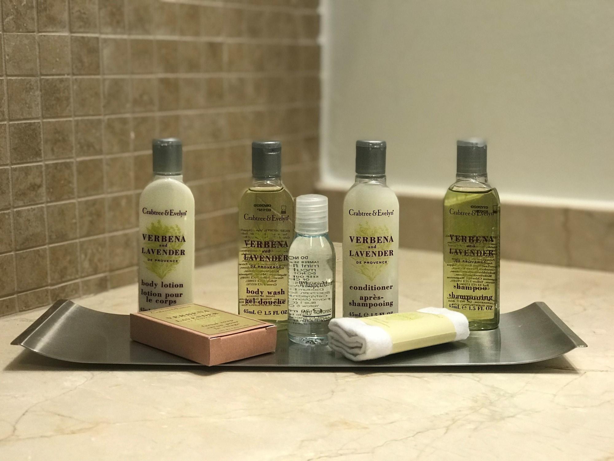 Doubletree By Hilton La Torre Golf Resort Roldan Екстер'єр фото A selection of toiletries