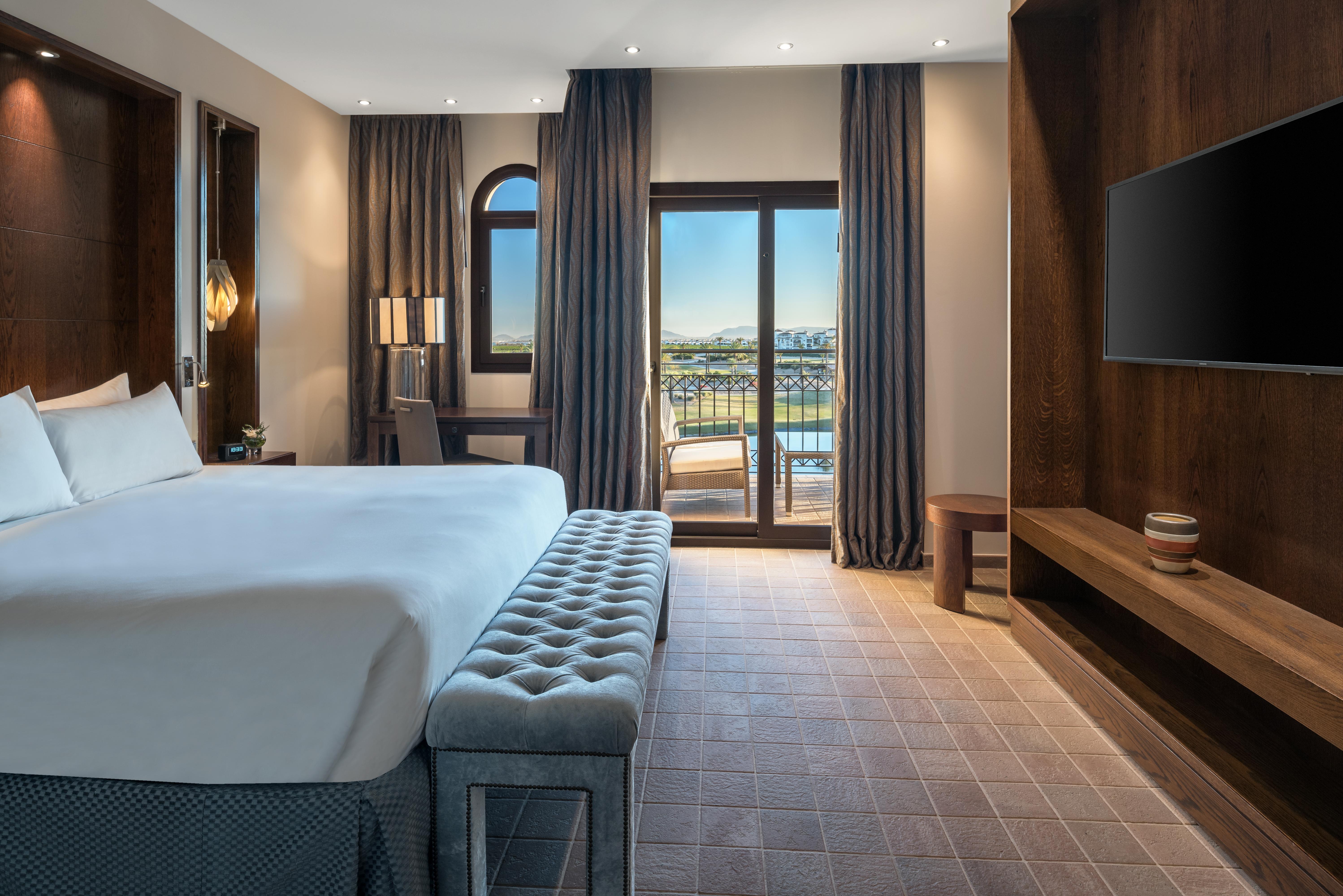 Doubletree By Hilton La Torre Golf Resort Roldan Екстер'єр фото A guest room at the hotel