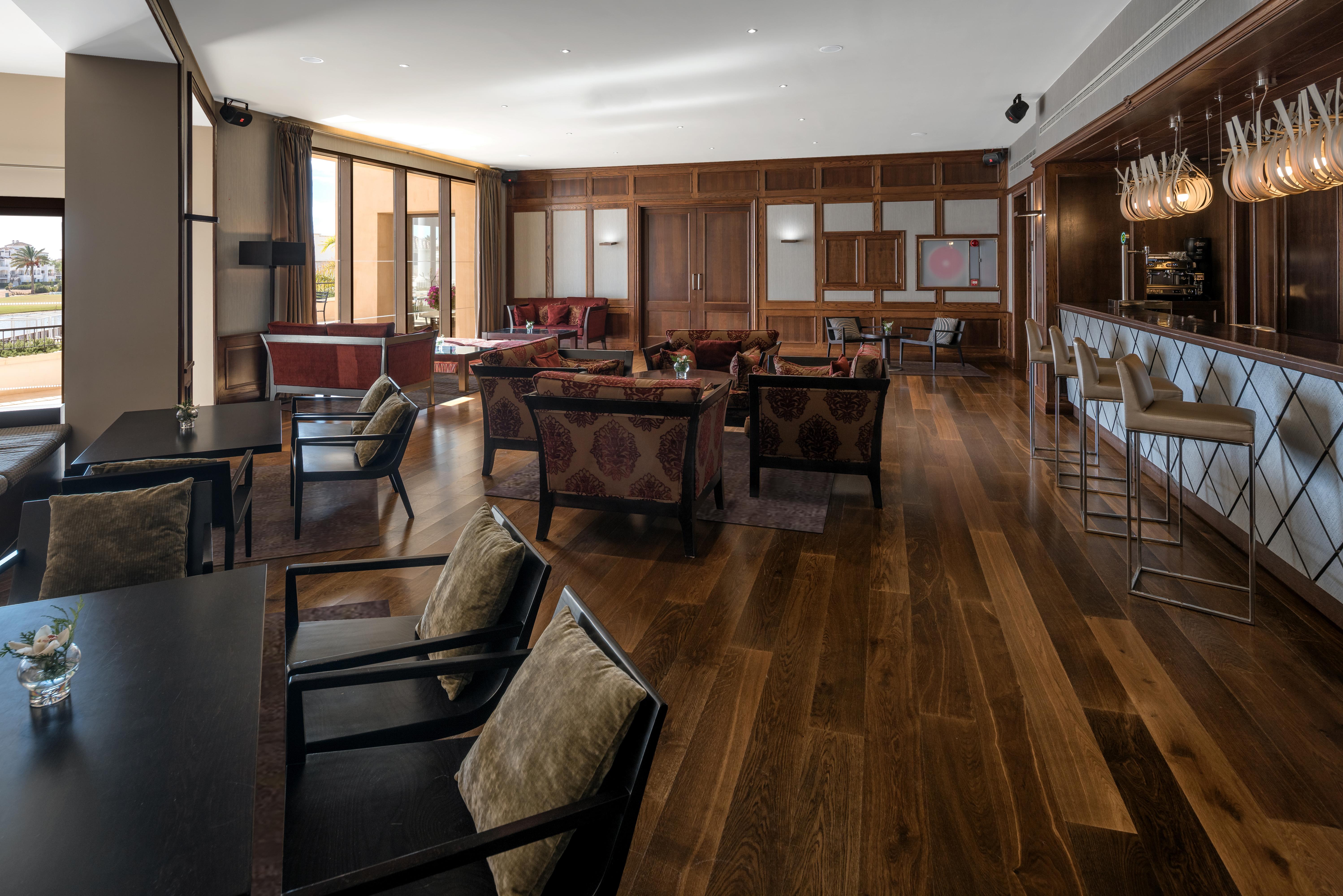 Doubletree By Hilton La Torre Golf Resort Roldan Екстер'єр фото The Club at The Standard East Village